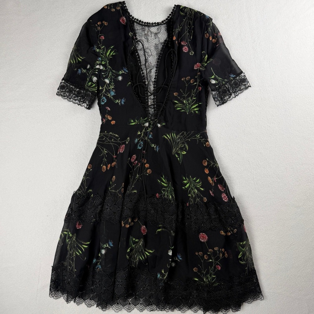 Nicholas Women's Wildflower Lace Mini Dress Black Sz US 4 - Picture 8 of 12